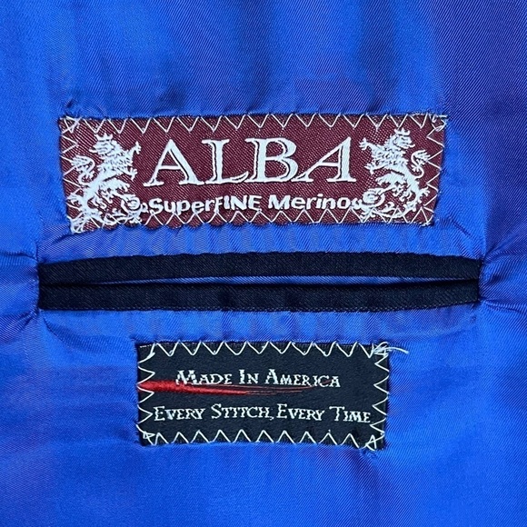 Edward Baumann Clothiers Men’s Black Pinstripe Blazer - Approximate Size 46” - Picture 10 of 12